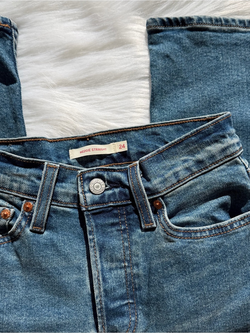 Levi’s Wedgie Straight jeans - Picture 3 of 3